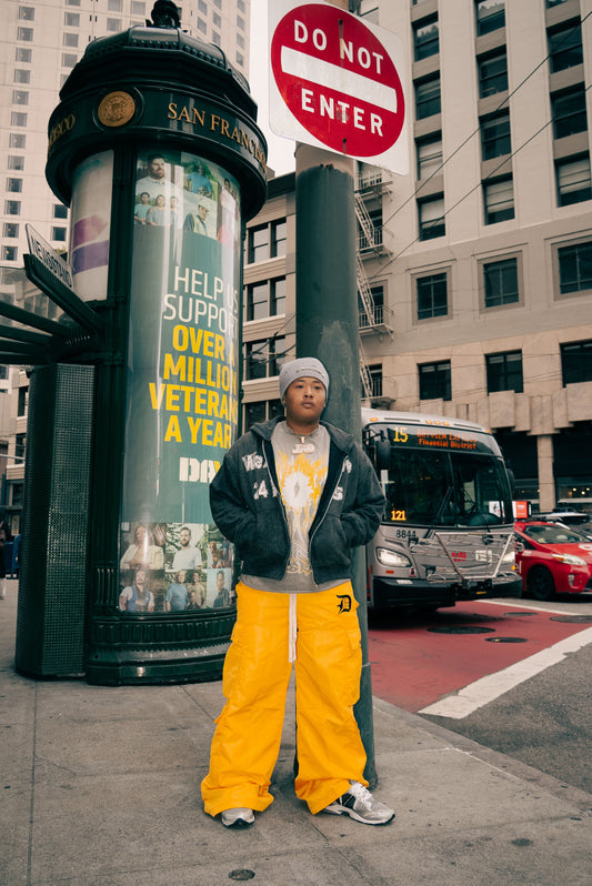 YELLOW PARACHUTE FLARE